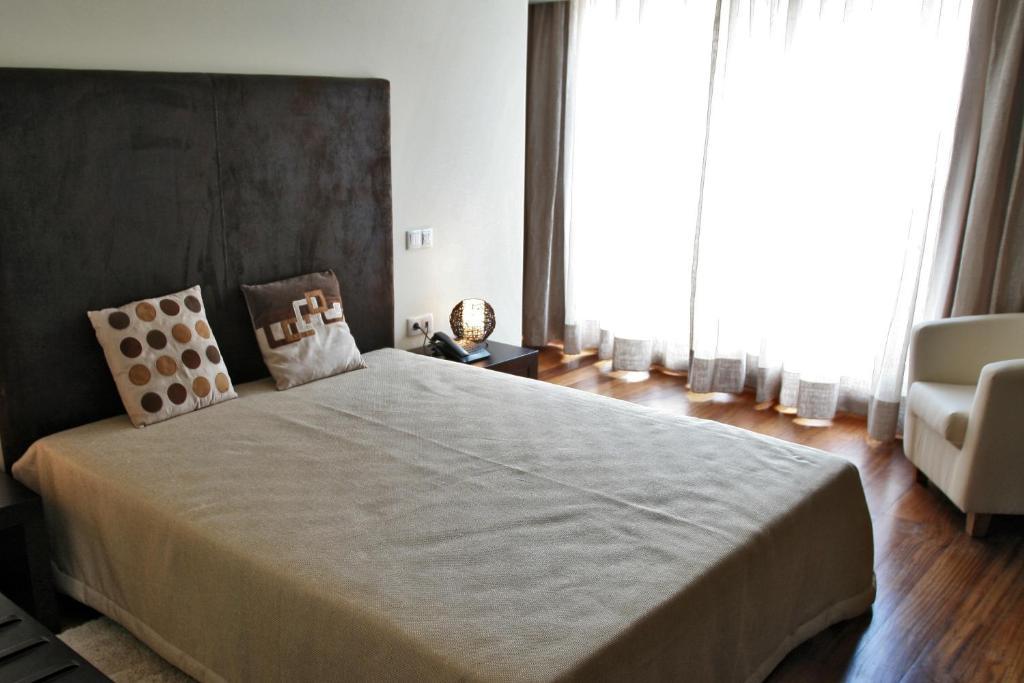 Hotel Casa Dos Pocos Vilar Torpim Habitación foto